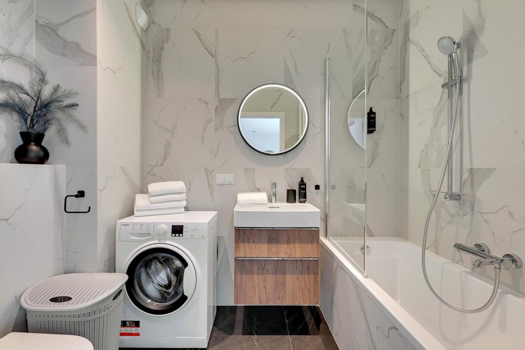 Scala 60K City Center Apartments With Parking By Lion Apartments Danzica Esterno foto
